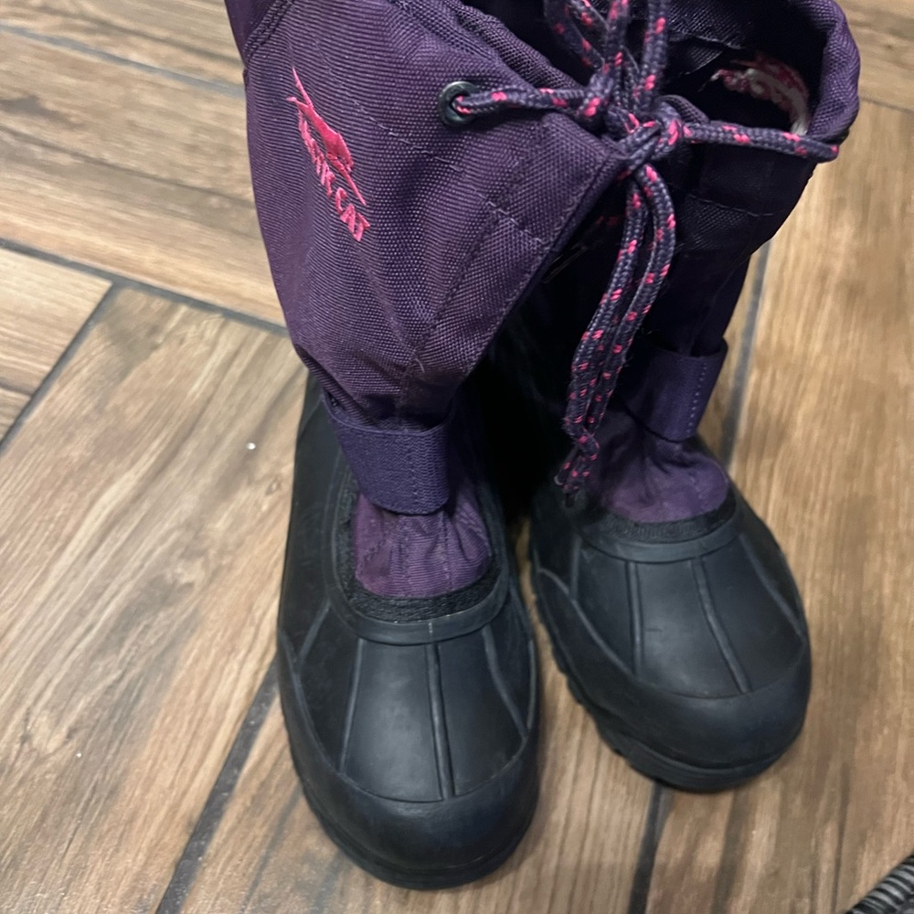 Sorel Purple and Black Winter Boots